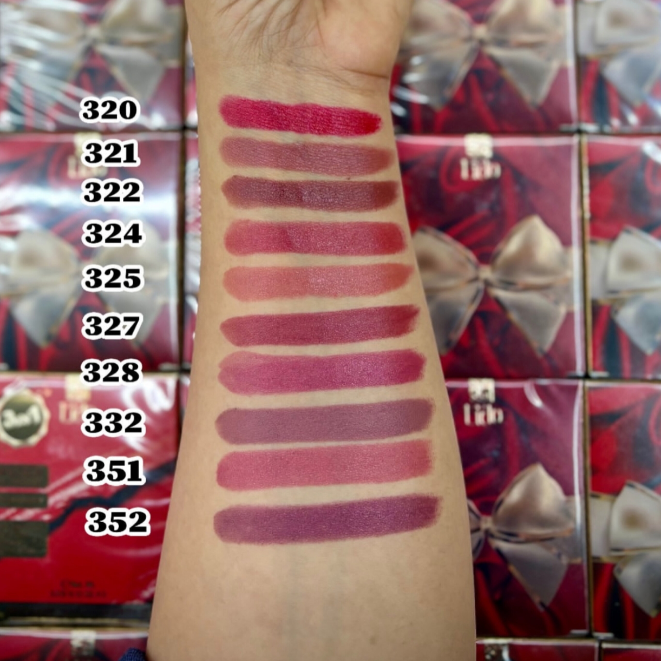 رژ لب جامد نیمه چرب  لیدو|Lido silk radiant lipstick