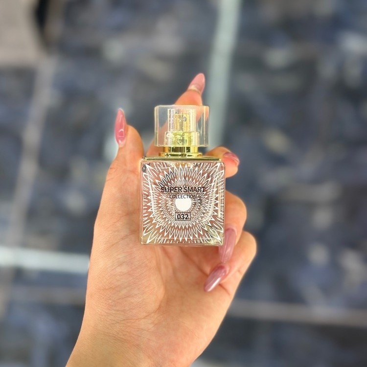 عطر سوپراسمارت لالیک لامور 25 میل | super smart 032 